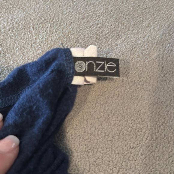 Onzie Navy Cinch Cropped Hoodie. Size S/M - Picture 6 of 6